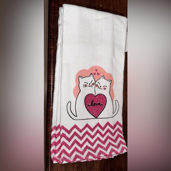 Super Cute Glitter Heart ❤️ with 2 Cats Kitchen Towel 2 Pack - Picture 3 of 5